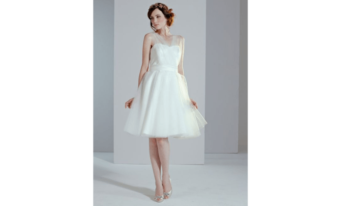 Short white wedding reception dresses