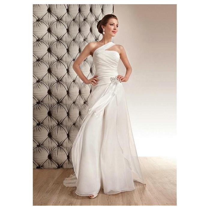 Drop waist wedding dresses